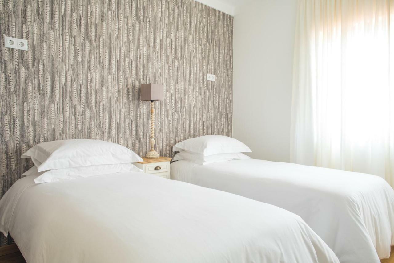 Hostel Da Palmeira Прая-да-Віторія Екстер'єр фото